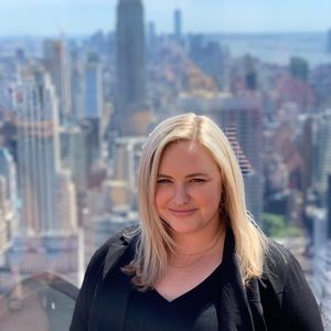 Meet your posher, Becka! ⚡️